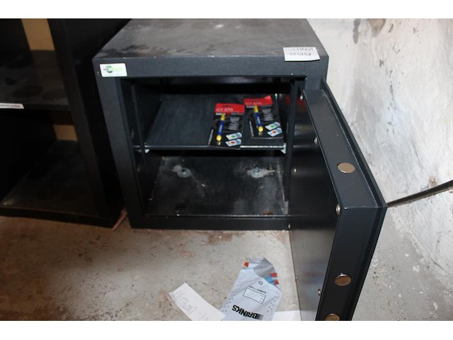 Kluis mb safety. afmeting 50 x 50 x 50 cm. - afbeelding 2 van  2