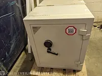 Kluis met afstort gedeelte neutron star - afbeelding 2 van  6