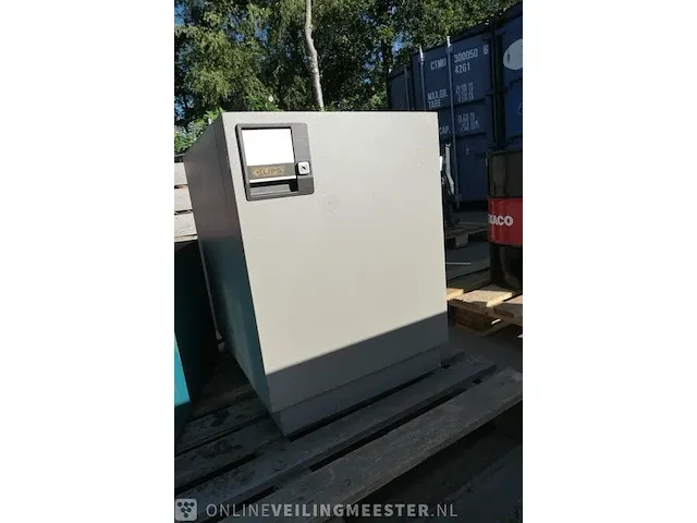 Kluis met metalen kast o.a. lips - afbeelding 2 van  6