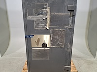 Kluis, salvus, milano 9, 2023