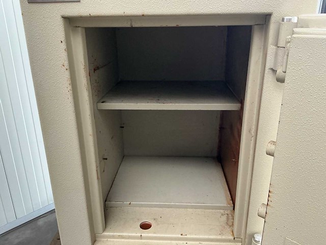 Kluis - afbeelding 6 van  8