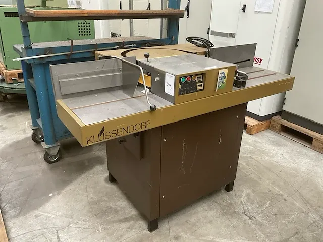 Klussendorf 637/ standstempelmachine - afbeelding 1 van  15
