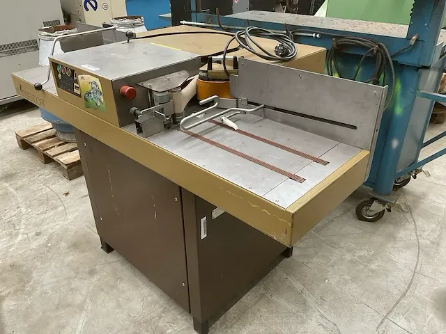 Klussendorf 637/ standstempelmachine - afbeelding 2 van  15