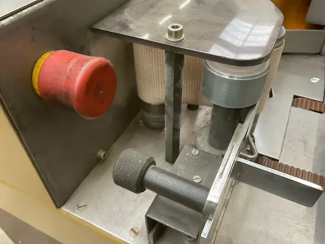 Klussendorf 637/ standstempelmachine - afbeelding 9 van  15