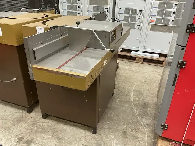 Klussendorf 637/ standstempelmachine - afbeelding 1 van  10