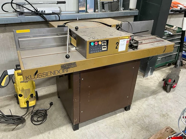 Klussendorf 637 standstempelmachine - afbeelding 1 van  9