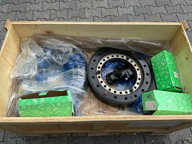 Kmi se14c-85mthc-25mrcs-ba103 slewing drive (4x) - afbeelding 4 van  7