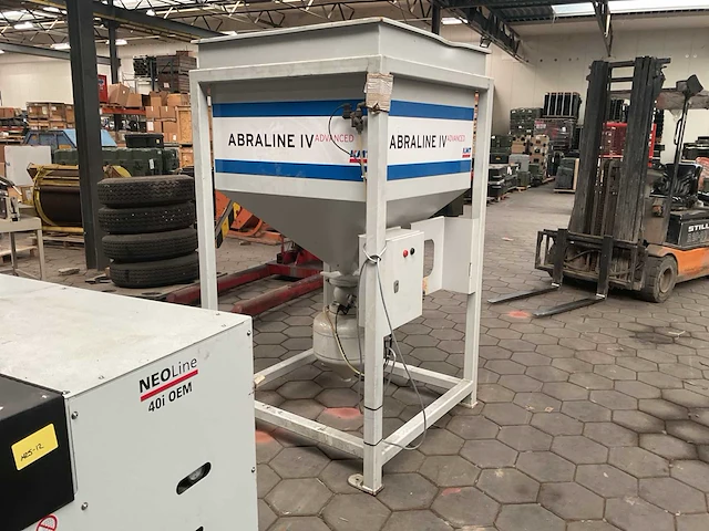 Kmt neoline40iv3 waterstraalsnijmachine - afbeelding 2 van  16
