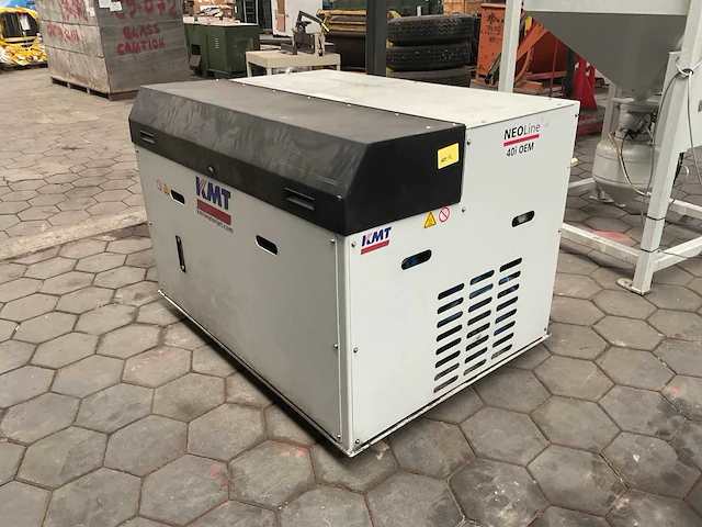 Kmt neoline40iv3 waterstraalsnijmachine - afbeelding 10 van  16