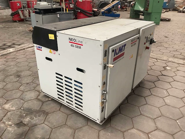 Kmt neoline40iv3 waterstraalsnijmachine - afbeelding 11 van  16