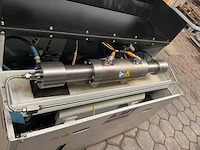 Kmt neoline40iv3 waterstraalsnijmachine - afbeelding 15 van  16