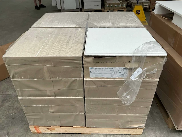 Knauf armstrong sahara plafondplaat 80m2 - afbeelding 2 van  3
