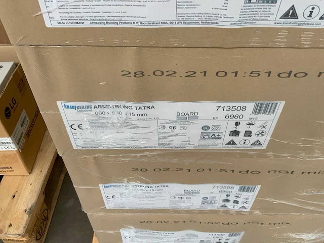 Knauf armstrong tatra plafondplaten 110m2 - afbeelding 2 van  3