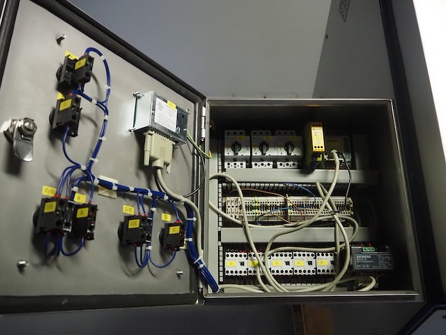 Knecht maschinenbau gmbh - afbeelding 2 van  11