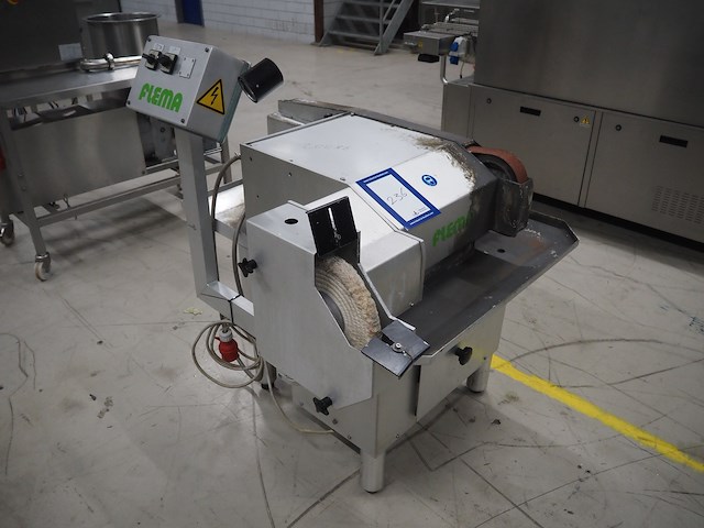 Knecht - afbeelding 2 van  9