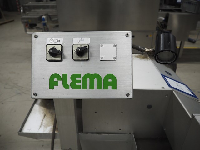 Knecht - afbeelding 8 van  9