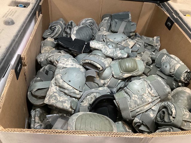 Knee and elbow pad set (150x) - afbeelding 2 van  3