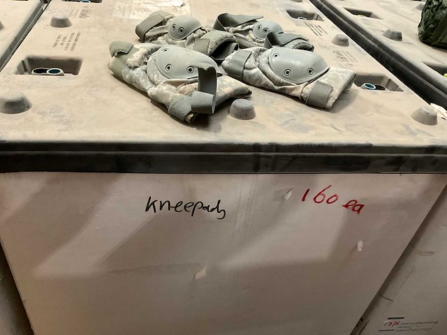 Knee and elbow pad set (160x) - afbeelding 4 van  4