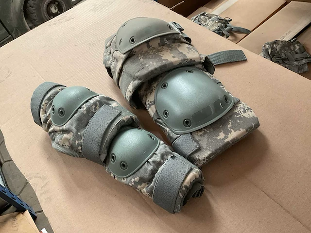 Knee and elbow pad set - afbeelding 1 van  3