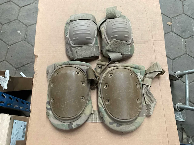 Knee and elbow pad set - afbeelding 1 van  2