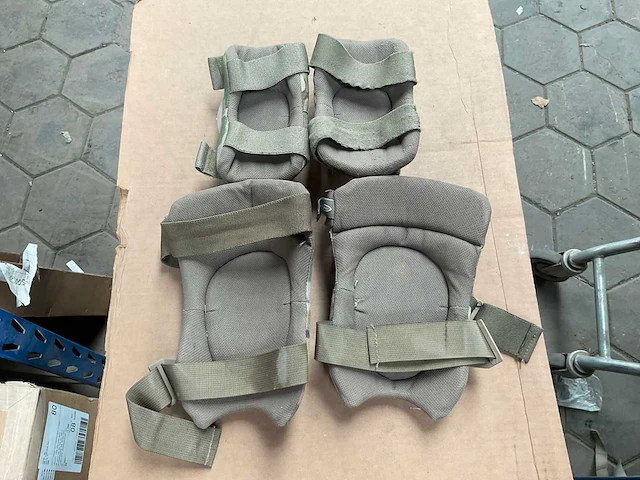 Knee and elbow pad set - afbeelding 2 van  2
