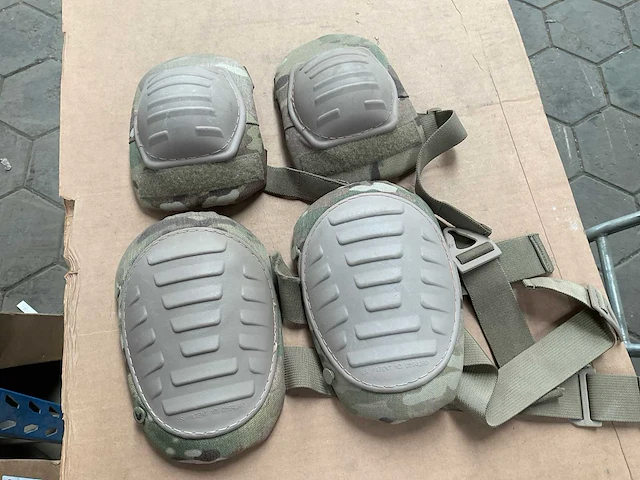 Knee and elbow pad set - afbeelding 1 van  2