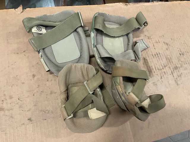 Knee and elbow pad set - afbeelding 2 van  2