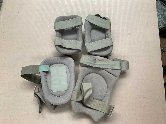 Knee and elbow set - afbeelding 2 van  2