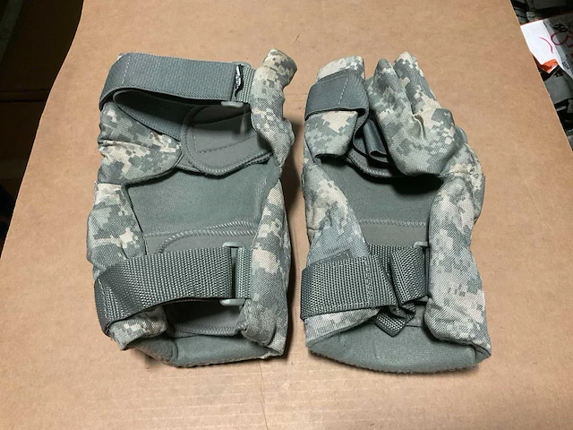 Knee pad set (23x) - afbeelding 3 van  4