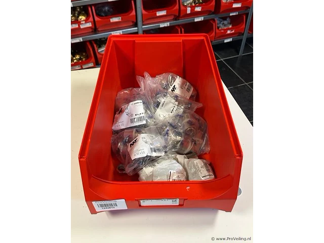 Knie 90 graden pers 32x32 - partij - afbeelding 1 van  4