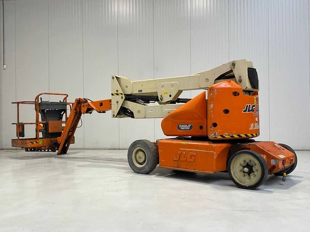 Knikarmhoogwerker jlg e400ajp elektrisch 230kg 14.9m 2006 - afbeelding 1 van  1