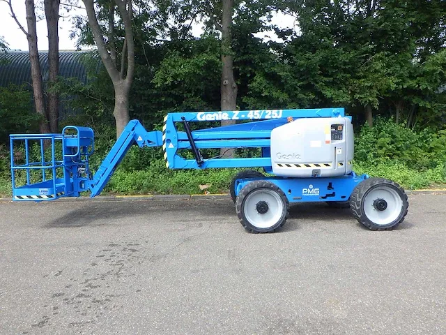 Kniktelescoophoogwerker genie z-45/25j rt 16.05m diesel 2011 - afbeelding 1 van  1