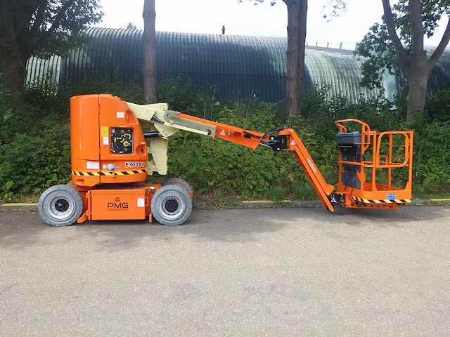 Kniktelescoophoogwerker jlg e300ajp elektrisch 11.19m 2011 - afbeelding 1 van  1