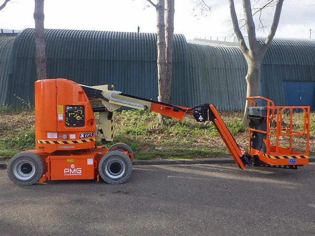 Kniktelescoophoogwerker jlg e300ajp elektrisch 11.19m 2014 - afbeelding 1 van  1