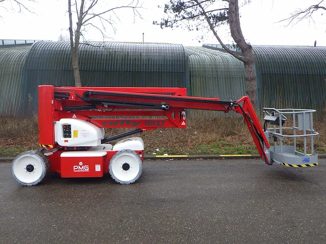 Kniktelescoophoogwerker niftylift hr17ne 17m 2010 - afbeelding 1 van  1