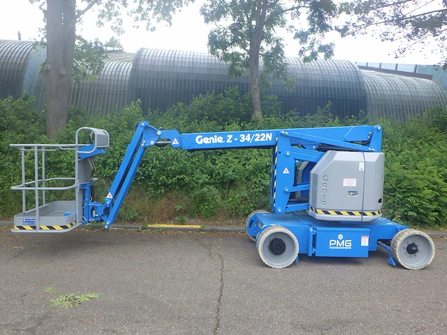 Kniktelescoophoogwerker z-34/22n elektrisch 12.52m 2010 - afbeelding 1 van  1
