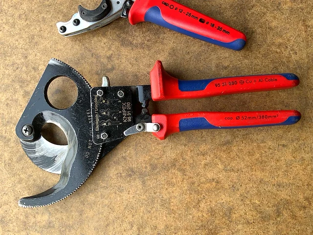 Knipex buissnij, kabelsnij en striptang - afbeelding 2 van  5