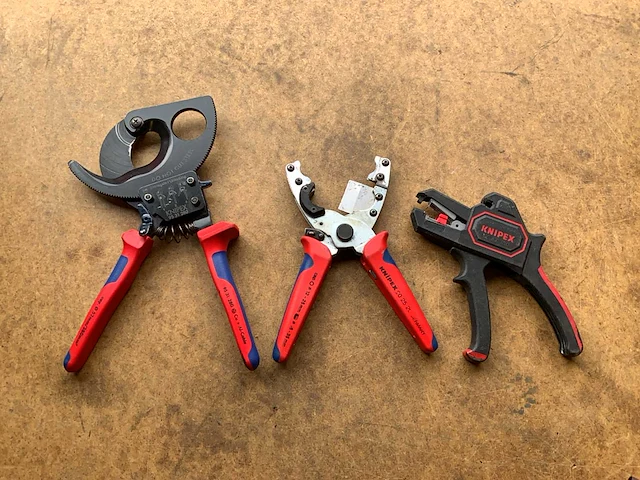 Knipex buissnij, kabelsnij en striptang - afbeelding 1 van  5