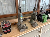 Knopenmachines overige textielindustrie - afbeelding 2 van  5
