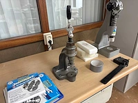 Knopenmachines overige textielindustrie - afbeelding 4 van  5