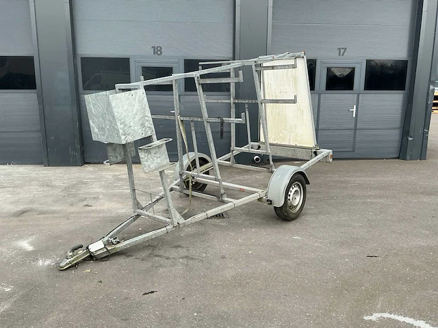 Knott steigeraanhanger - afbeelding 1 van  11