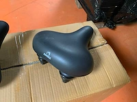 Knus fiets zadels (6000x) - afbeelding 14 van  18