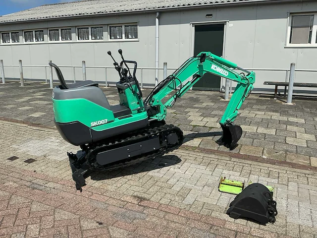 Kobelco sk007 minigraafmachine - afbeelding 2 van  20