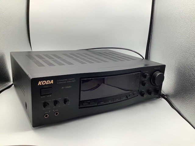 Koda av-1068a versterker - afbeelding 2 van  3