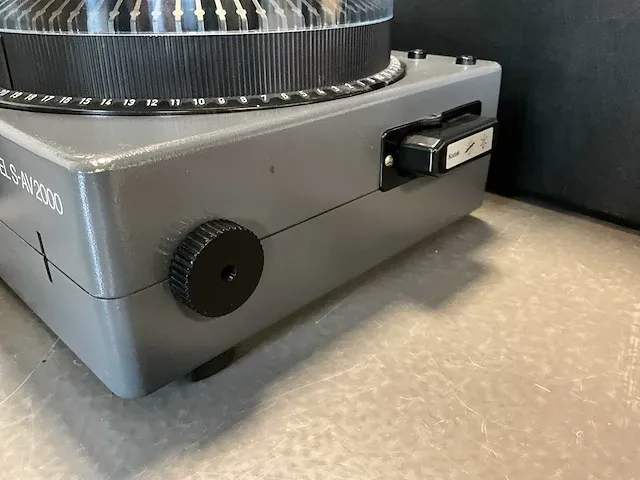 Kodak carousel s-av 2000 dia projector - afbeelding 5 van  9