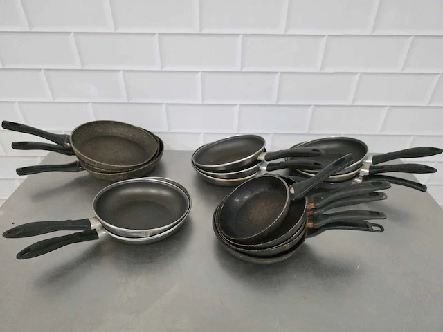 Koekenpan (16x) - afbeelding 2 van  3