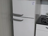 Koel- / vries-combinatie bosch. hoogte 140 cm. - afbeelding 2 van  2