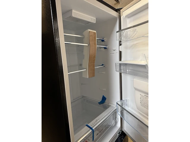 Koel-vriescombinatie 231 liter chiq, fbm228ne4de - afbeelding 4 van  5