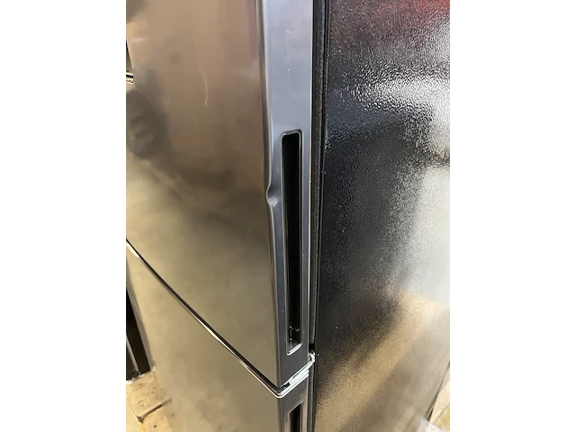 Koel-vriescombinatie 231 liter chiq, fbm228ne4de - afbeelding 4 van  7