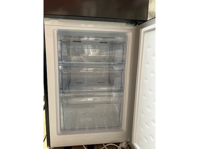 Koel-vriescombinatie 231 liter chiq, fbm228ne4de - afbeelding 8 van  11